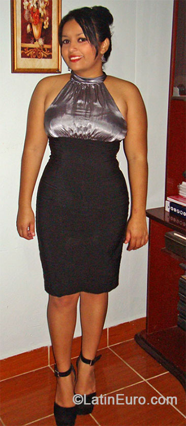 Date this athletic Honduras girl Jessika from San Pedro Sula HN975