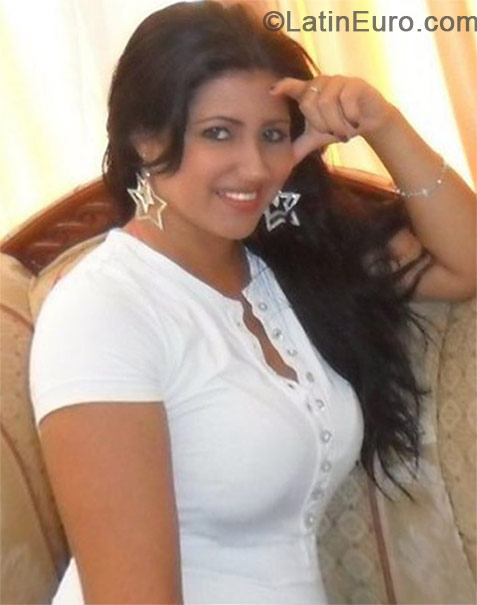Date this passionate Colombia girl Jennifer from Cali CO15195