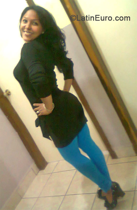 Date this funny Honduras girl Juliana from La Ceiba HN1021