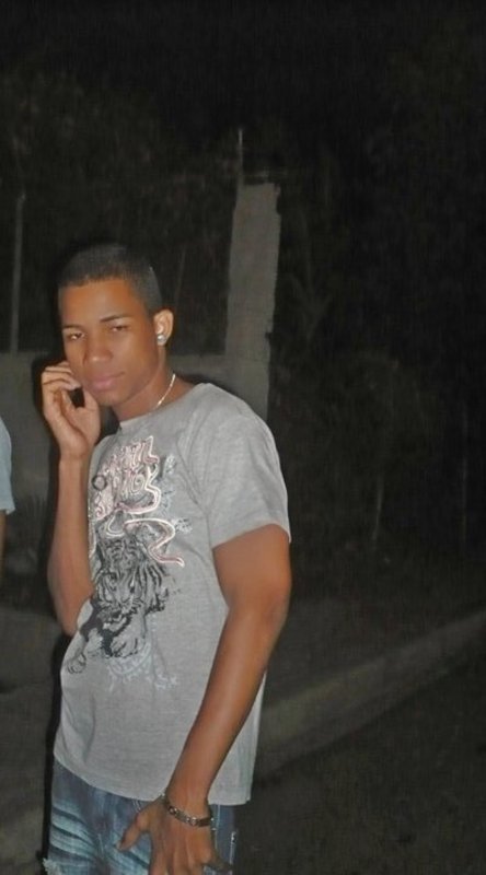 Date this nice looking Dominican Republic man Jose ramon guil from San Todomingo DO19153