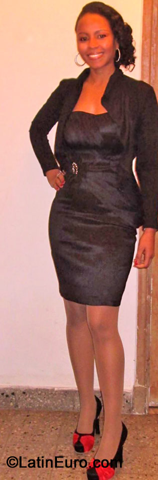 Date this passionate Argentina girl Nuevoamanecer76 from  CO15346