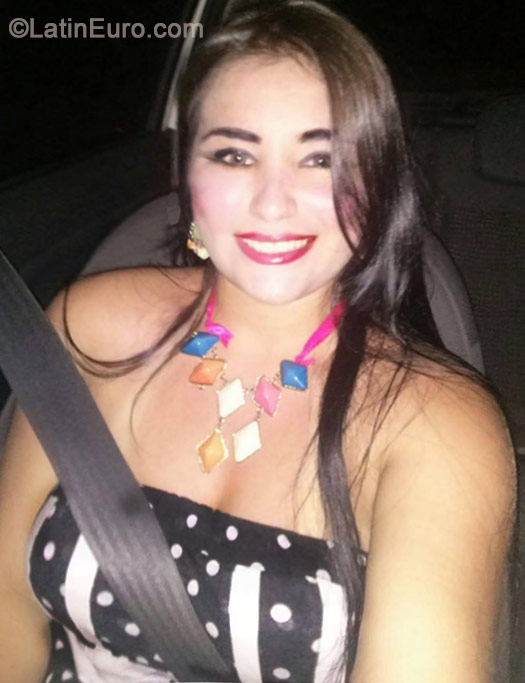 Date this voluptuous Brazil girl Julya Malu from Manaus BR8849