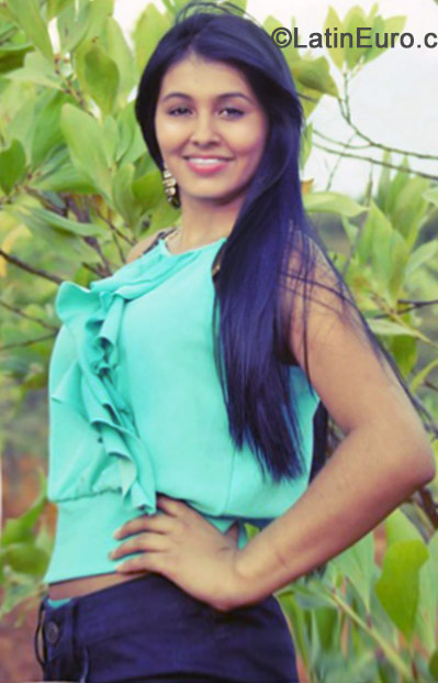 Date this sultry Colombia girl Angie mesa from Medellin CO15421