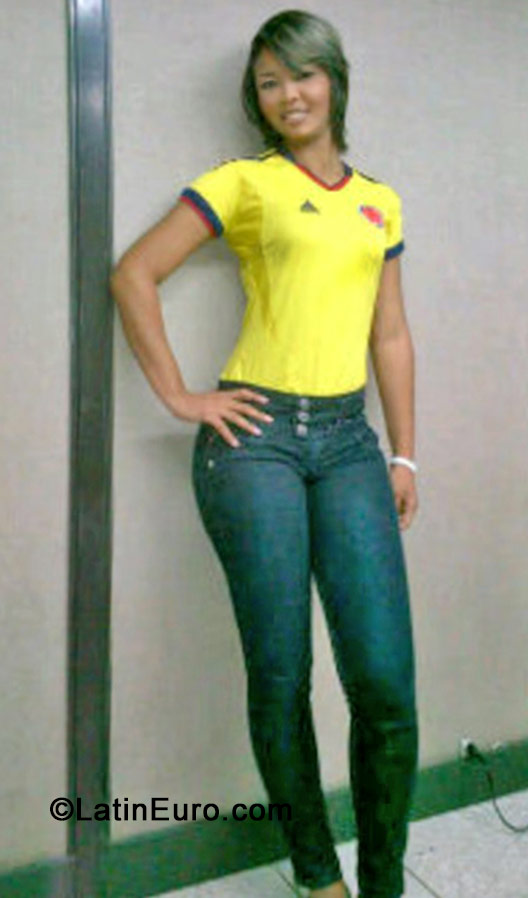 Date this stunning Colombia girl Ana karina from Barranquilla CO15515