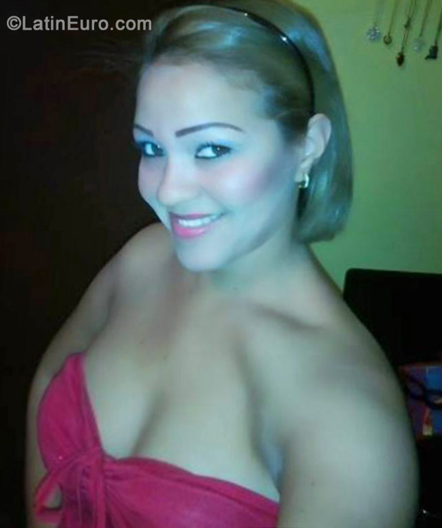 Date this beautiful Colombia girl Silka from Riohacha CO15525