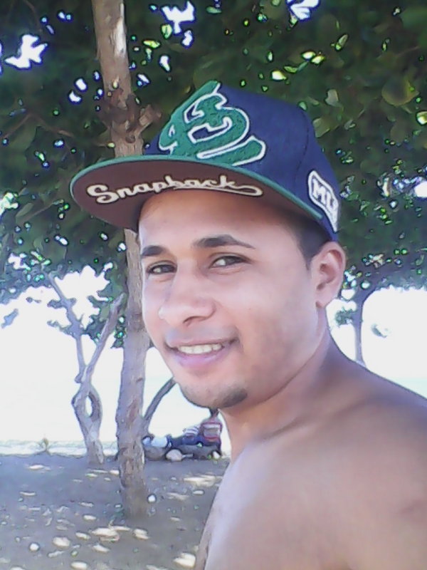 Date this lovely Dominican Republic man Esaul from Barahona DO19479