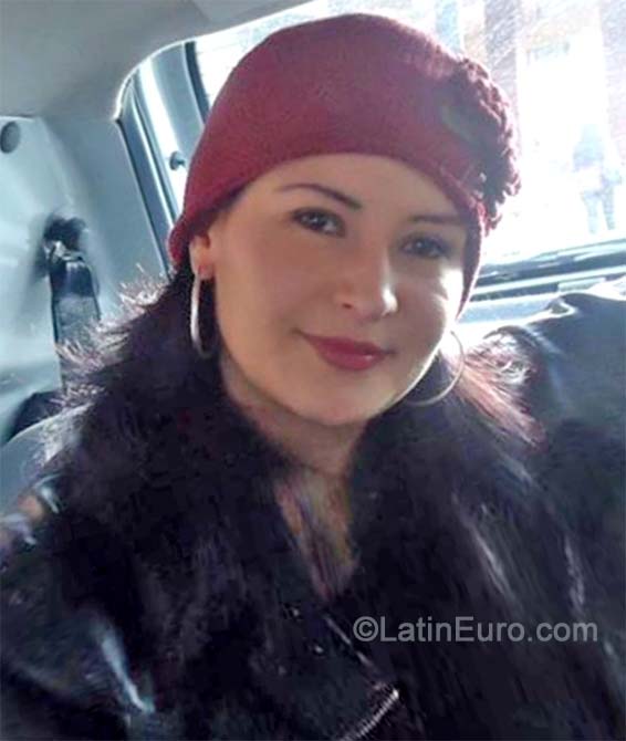 Date this beautiful Colombia girl GIANA from Bogota CO15606