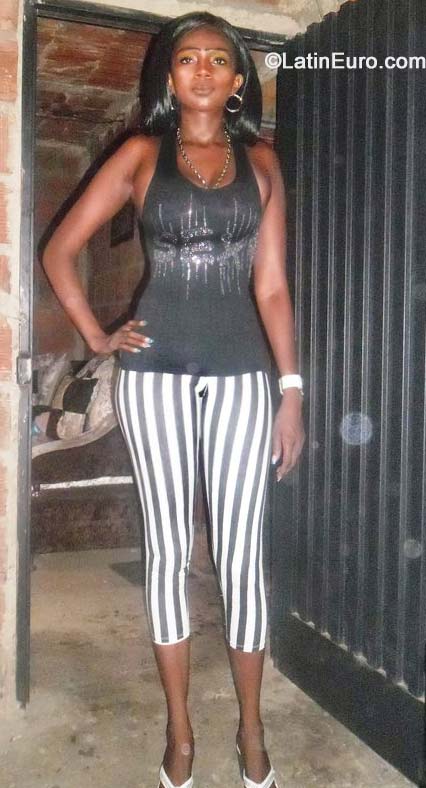 Date this funny Colombia girl Flaca from Cali CO25383