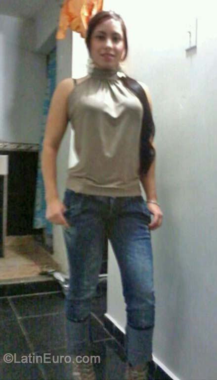 Date this funny Colombia girl Karen from Medellin CO15807