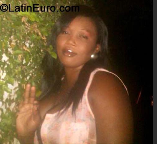 Date this georgeous Jamaica girl Denise from Ocho Rios JM1801