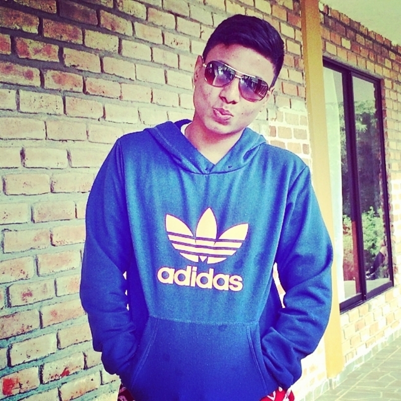 Date this hard body Colombia man Kevin from Cali CO16135