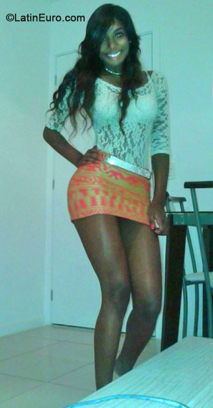 Date this hot Brazil girl Bianca from Campos Dos Goytacazes BR9047