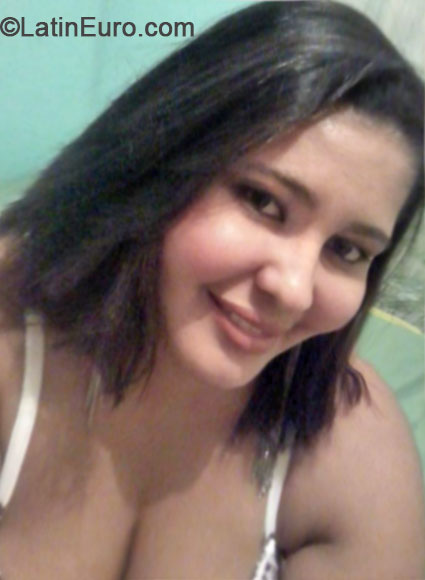 Date this pretty Brazil girl Manoely from Manaus BR9052