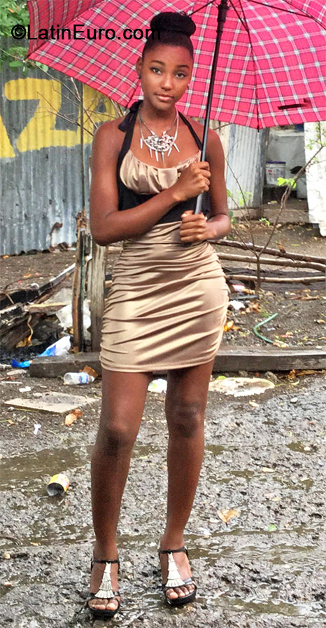 Date this charming Jamaica girl Amanda from Kingston JM1857