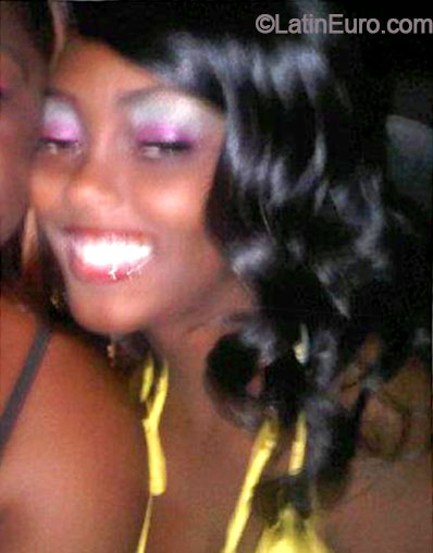 Date this fun Jamaica girl Ariel from Montego bay JM1861