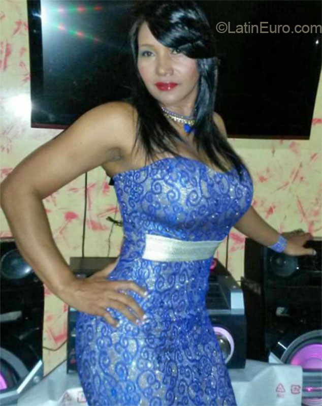 Date this sensual Colombia girl Sandra de la cr from Valledupar CO16401