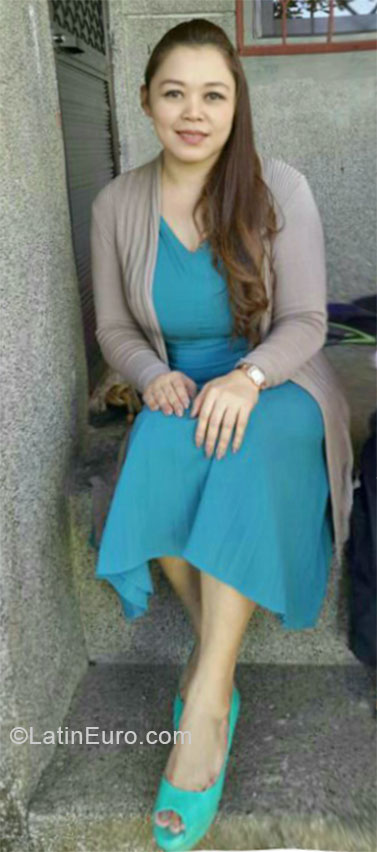 Date this sensual Philippines girl Eleen from Manila PH732