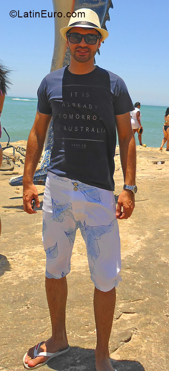 Date this georgeous Brazil man Lucas from Belo Horizonte BR9119