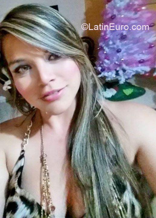 Date this happy Colombia girl Sandra from Medellin CO16616