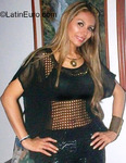 voluptuous Colombia girl Zully from Medellin CO17250