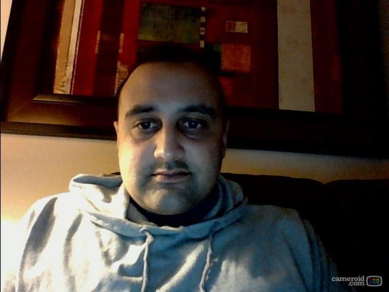 Date this happy Canada man Omar83 from Ottawa CA644