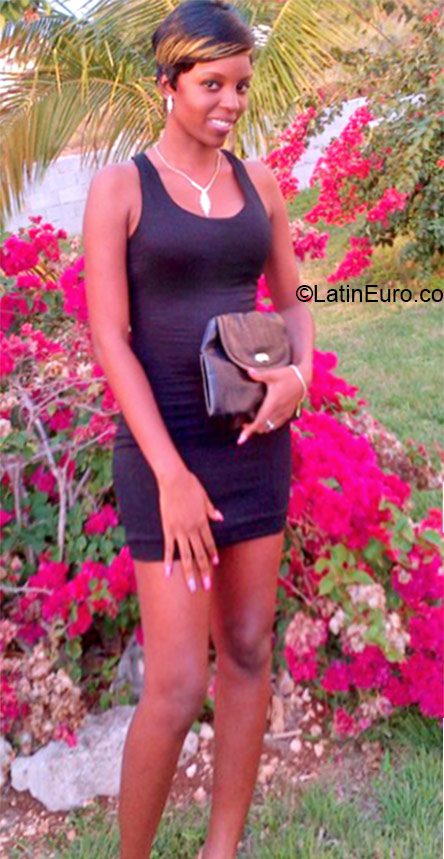 Date this cute Jamaica girl Shinell from Montego Bay JM1931