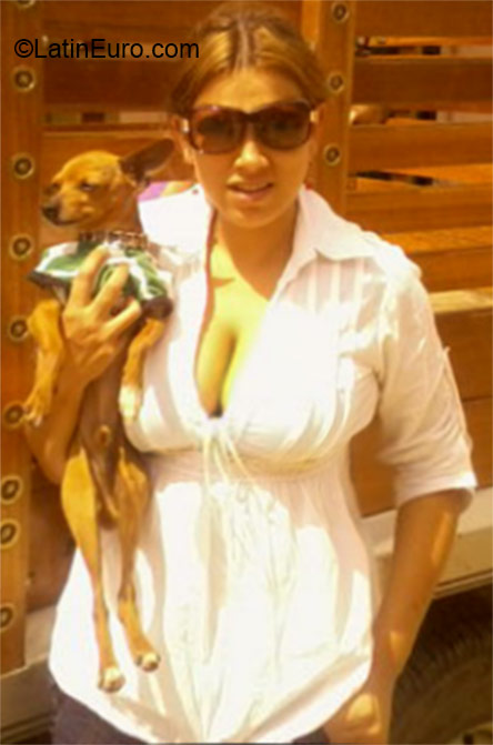 Date this fun Colombia girl Jenny from Medellin CO16821