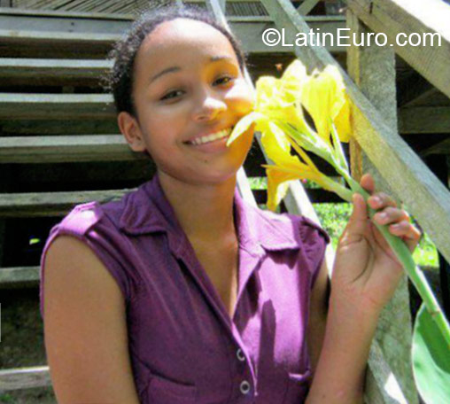 Date this stunning Colombia girl Ana Maria from Necocli CO16826