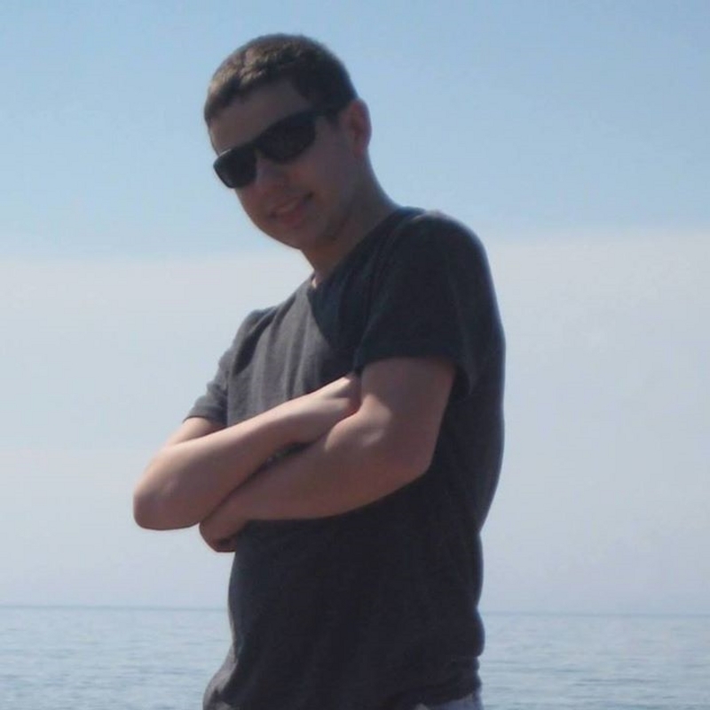 Date this athletic United States man Collin from Independence US15874