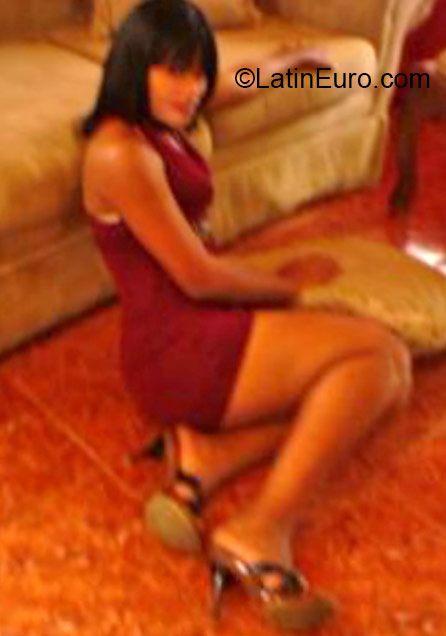 Date this charming Dominican Republic girl Alexandra from Santo Domingo DO21548