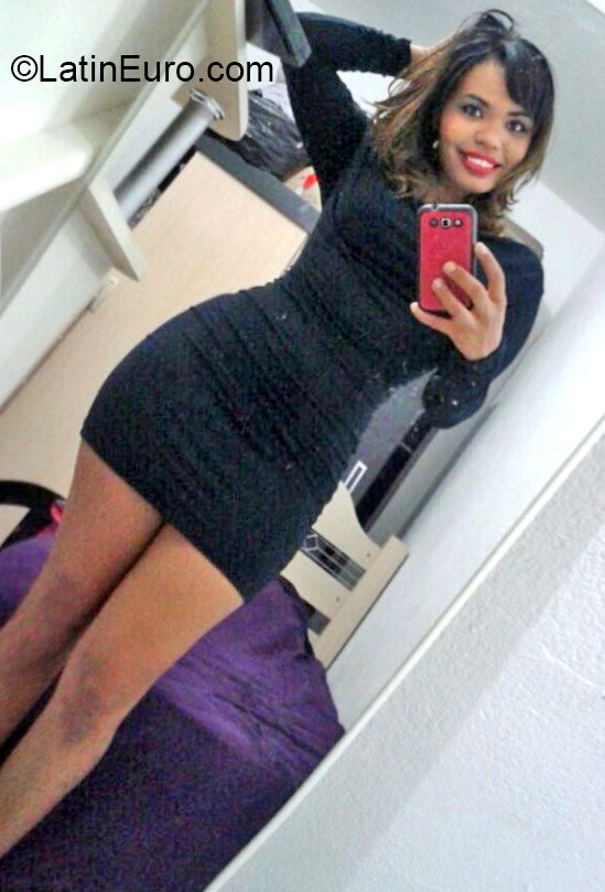 Date this gorgeous Brazil girl Deuseane from Sao Paulo BR9260