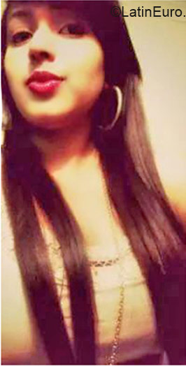 Date this gorgeous Colombia girl Mylee from Tunja CO17101