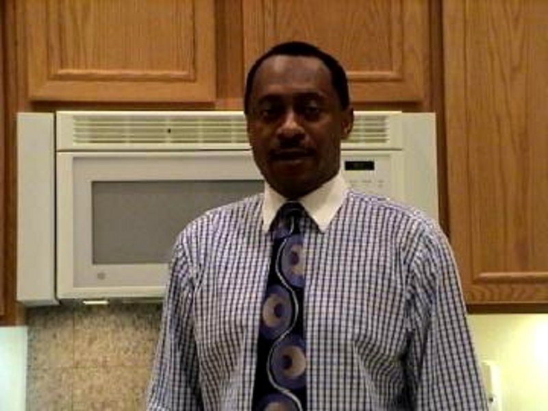 Date this hard body United States man Robert from Los Angeles US15979