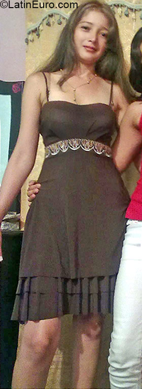 Date this funny Colombia girl Milena from Cali CO17178