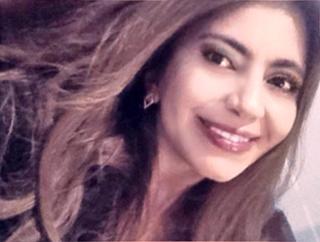 Date this happy Colombia girl Mechei from Bogota CO17218