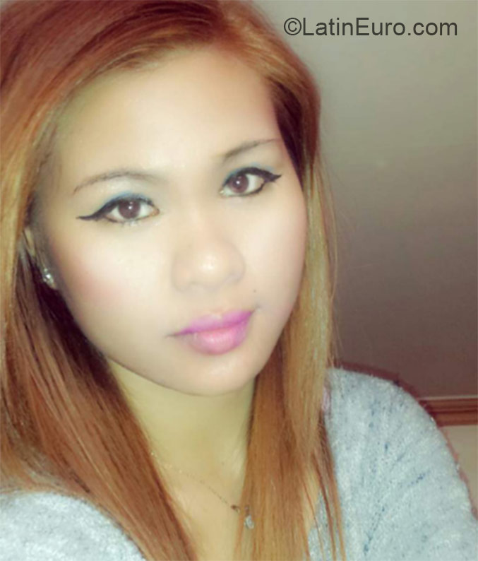Date this happy Philippines girl Ahleia from Caloocan City PH770