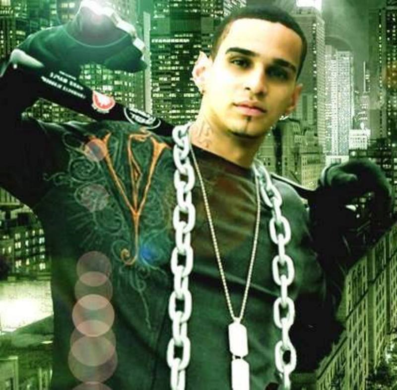 Date this fun Dominican Republic man Dorian from Santo Domingo DO22271