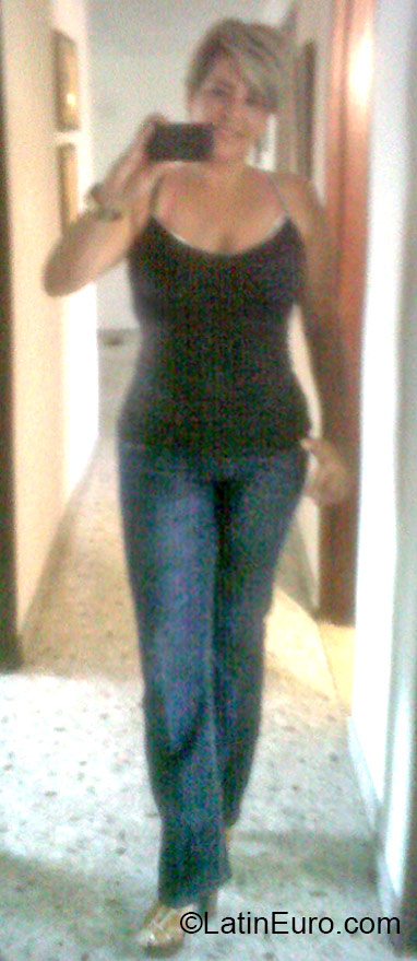 Date this stunning Colombia girl Nana from Cali CO17564