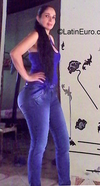 Date this stunning Colombia girl Marisol from Medellin CO17696
