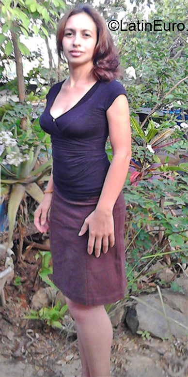 Date this attractive Honduras girl Veronica from Francisco Morazan HN1582
