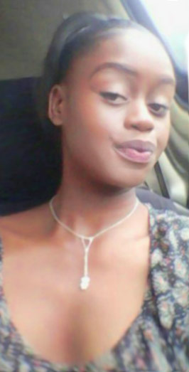 Date this foxy Jamaica girl Teshika from Mandeville JM2110