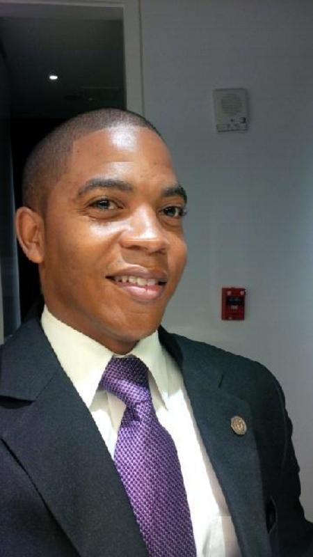 Date this hard body United States man Ajfamily from  US16348