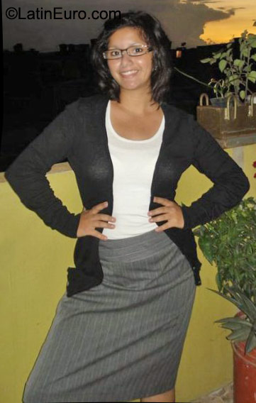 Date this athletic Colombia girl Andrea from Bogota CO17795