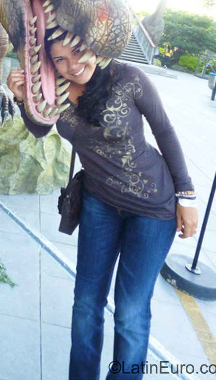 Date this passionate Colombia girl Giovana from Cali CO17837