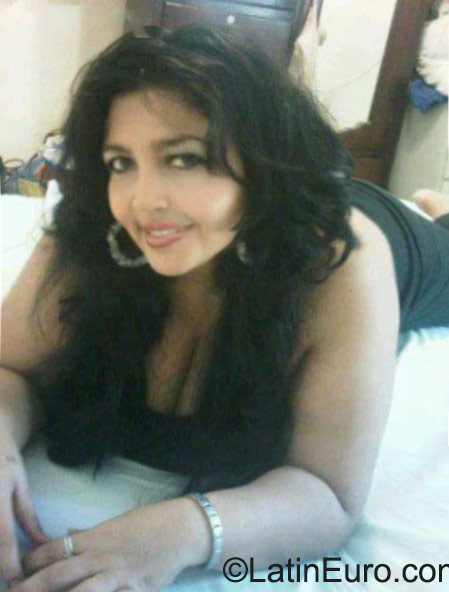 Date this athletic Honduras girl Aracely from San Pedro Sula HN1632