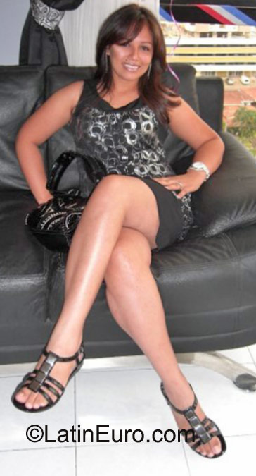 Date this young Panama girl Gladiys from Panama City PA680