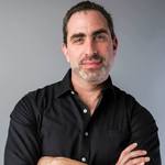 charming United States man Robert from Santa Monica US16479