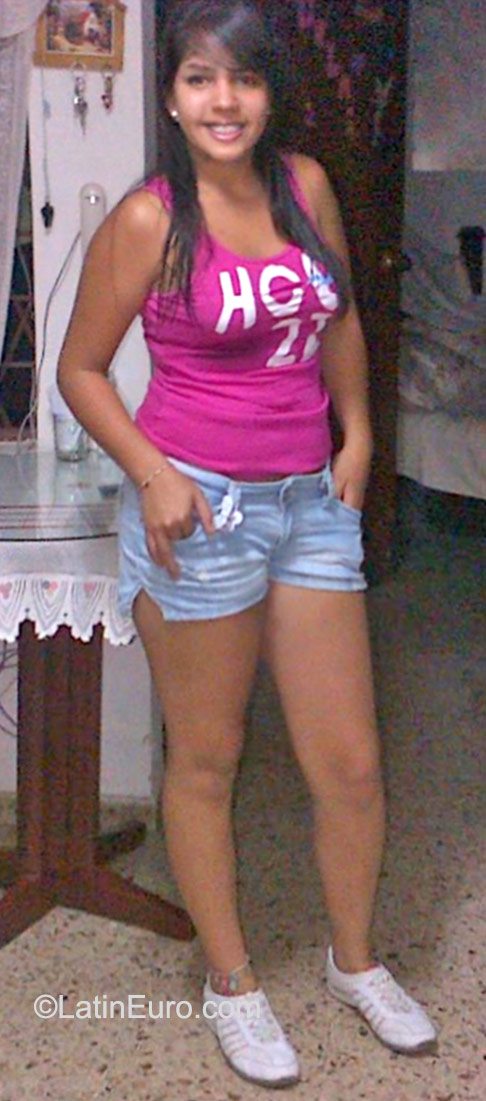 Date this exotic Colombia girl Marcela from Jamundi CO18092