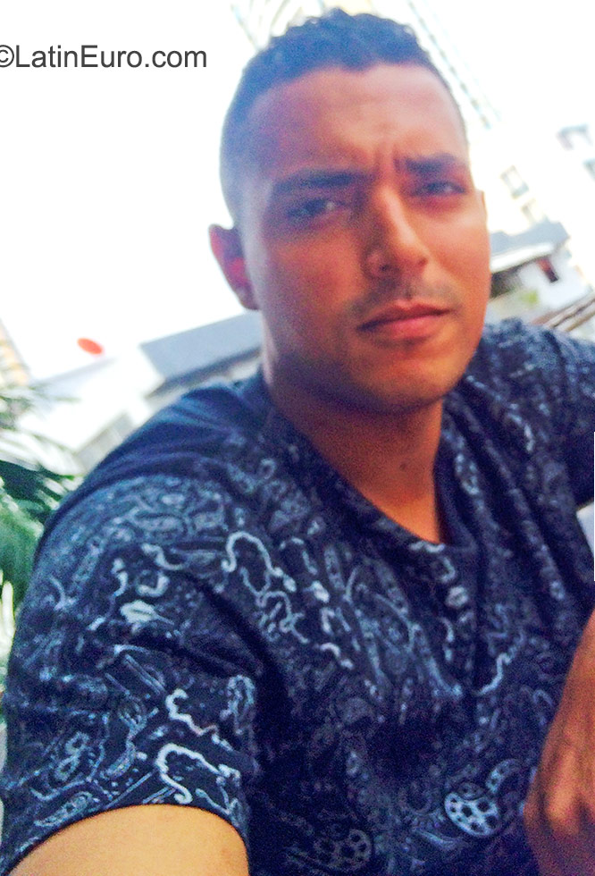 Date this sultry Panama man Javier from Panama City PA714