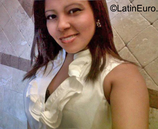 Date this charming Honduras girl Maritza from San Pedro Sula HN1736
